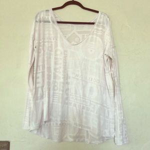 White Lululemon long sleeve top